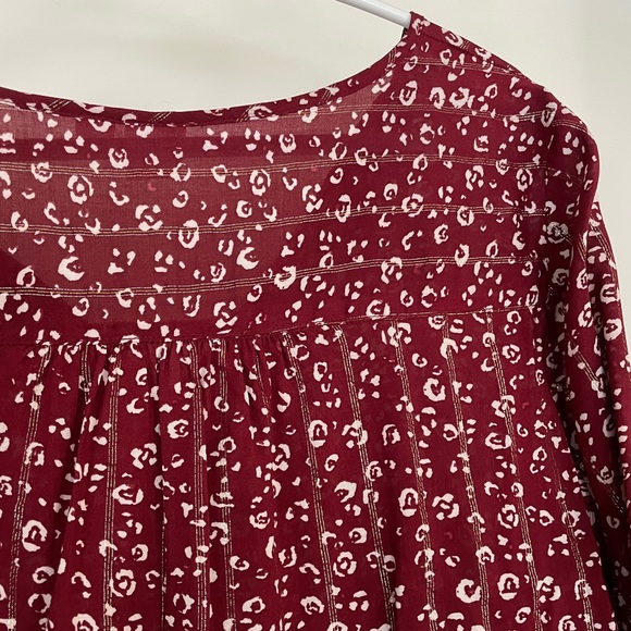 Burgundy Gap Top - Picture 9 of 10